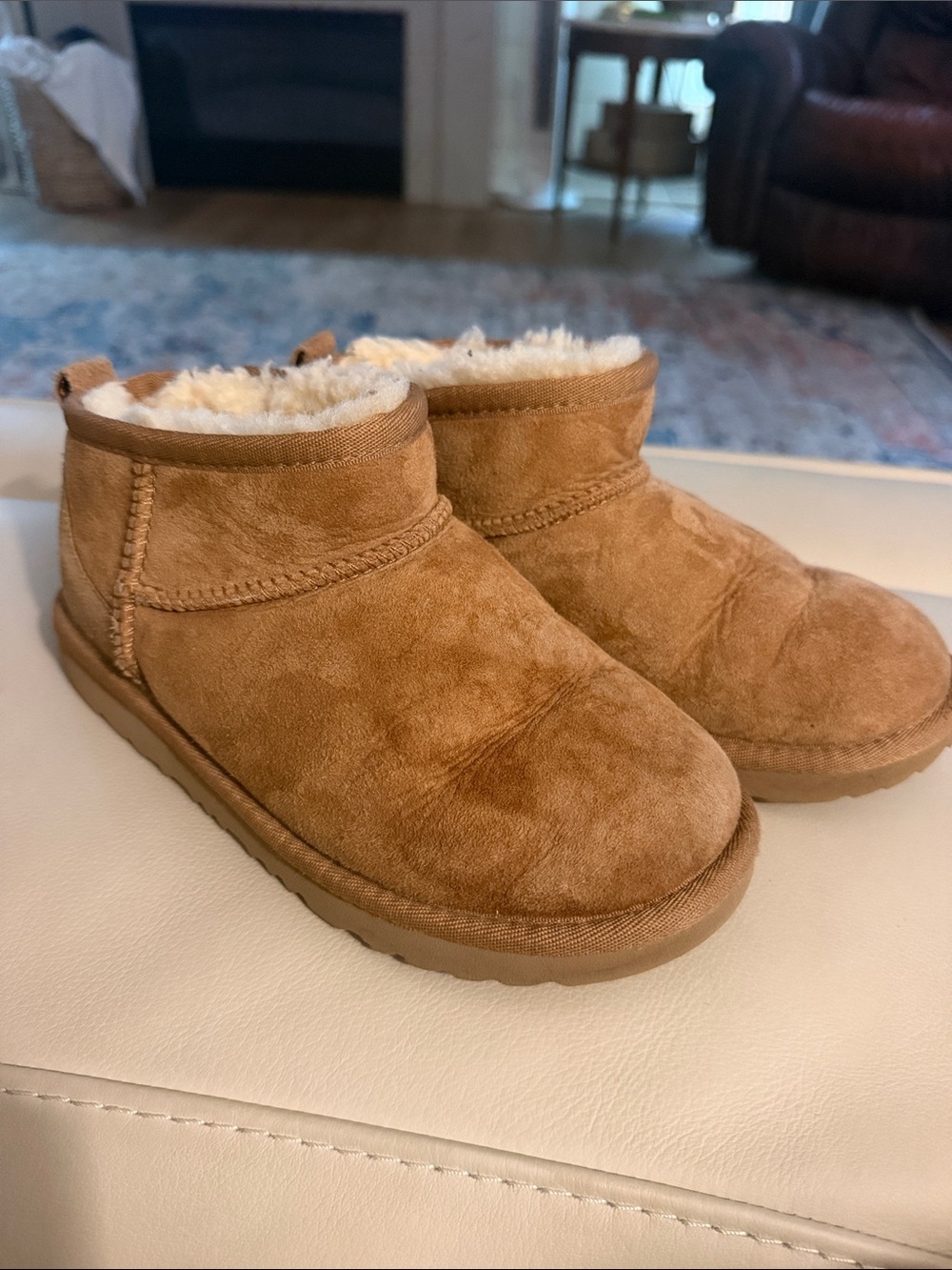 UGG Kids Chestnut Short Shearling Boots